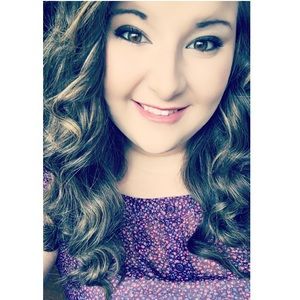 Meet your Posher, Kelsey